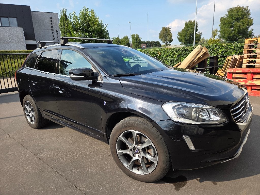 volvo xc60 D4 133 kinetic ocean race eur6b, 1734 kg, 4 cilinders, 1969 cc, Leder