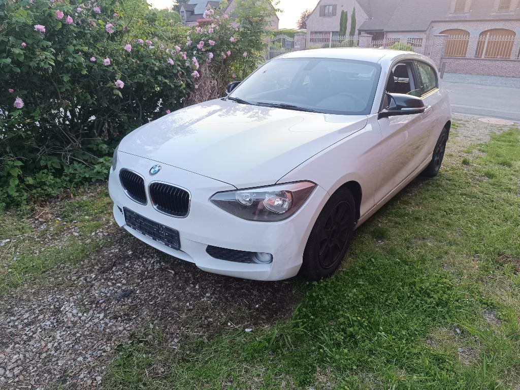 Bmw 116d 2014, Autos, BMW, Euro 5, Boîte manuelle, Noir, Particulier