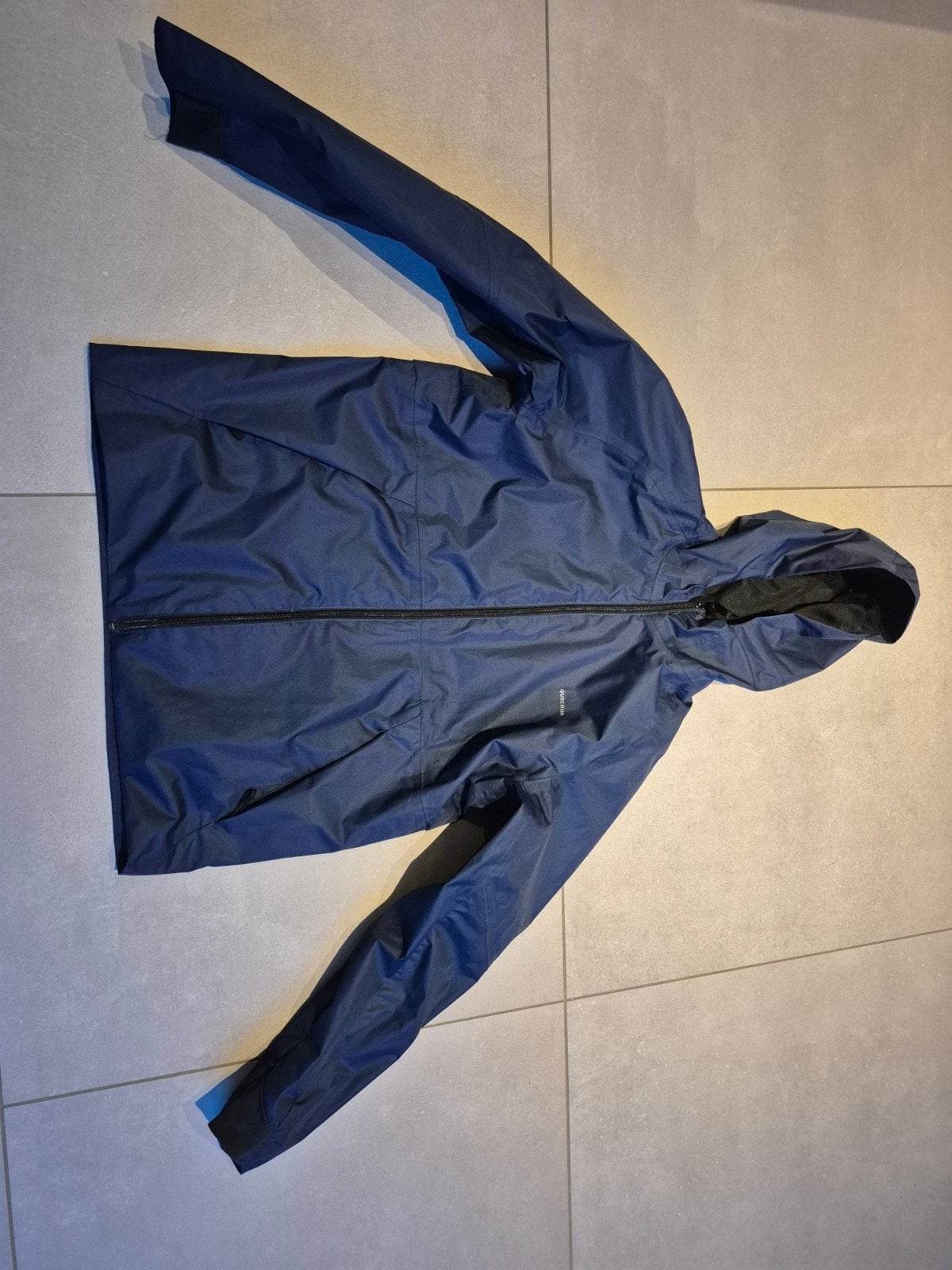 Regenjas Quechua 14-15jr. Donkerblauw. Uniform., Jongen of Meisje, Ophalen of Verzenden, Zo goed als nieuw, Quechua, Decathlon