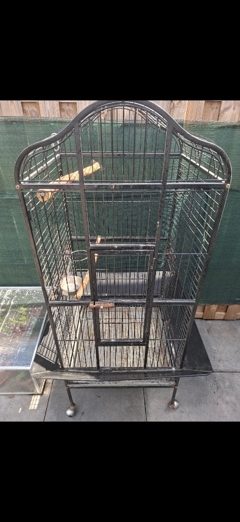 Cage perroquet granche perruche, Animaux & Accessoires, Oiseaux | Cages & Volières, Enlèvement
