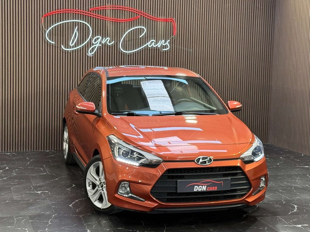 Hyundai i20 i20 Coupé 1.4 CRDi Sport (bj 2015), Stof, Gebruikt, 1396 cc, https://public.car-pass.be/vhr/144f5343-bf23-4e7d-8053-743ccb1f7457