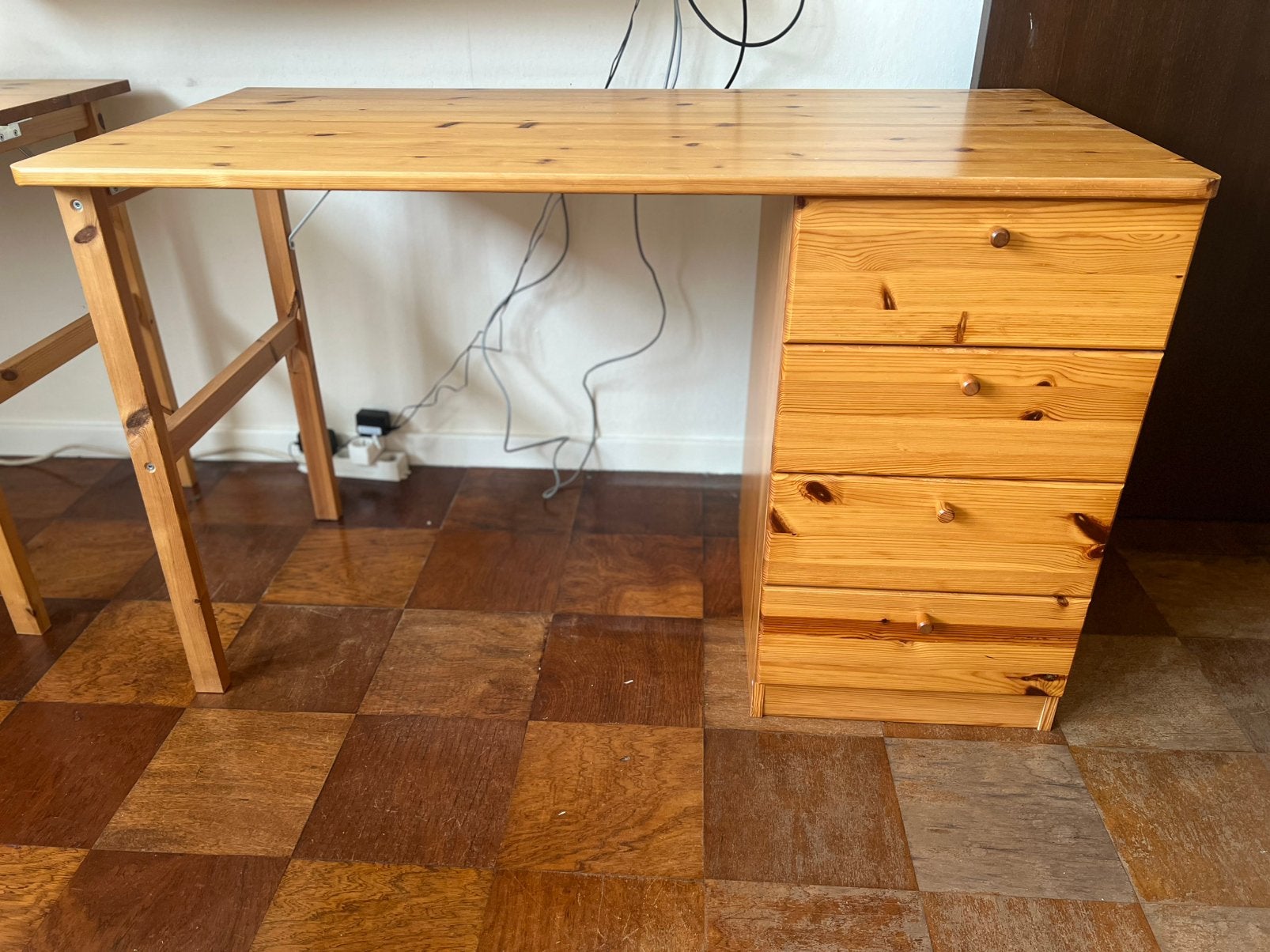 Bureau en pin, Maison & Meubles, Enlèvement, Utilisé