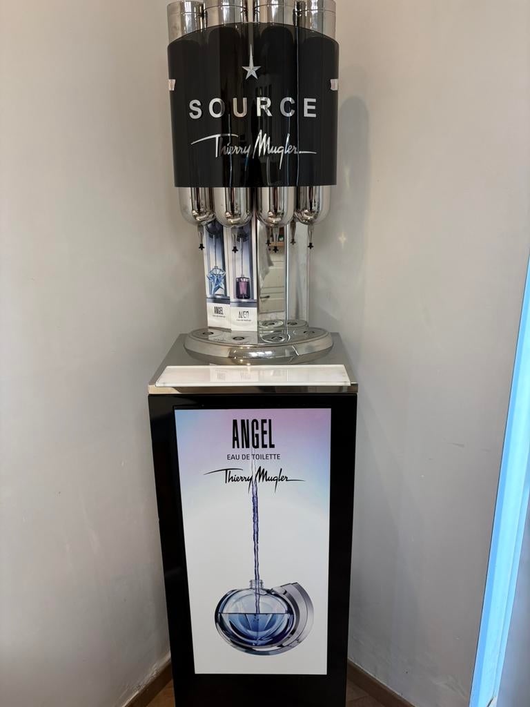 Thierry Mugler navulstation, Ophalen, Gebruikt