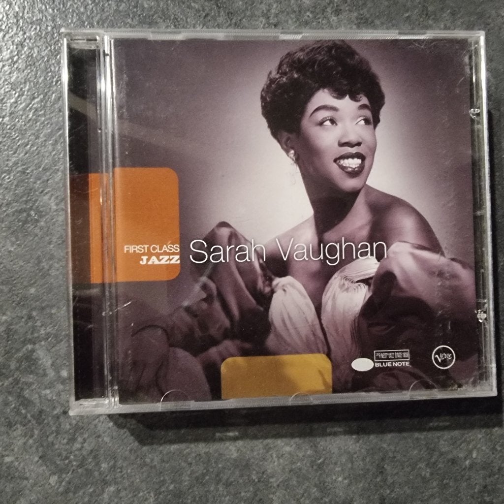CD First Class Jazz - Sarah Vaughan, Enlèvement ou Envoi, Utilisé, Jazz, Album