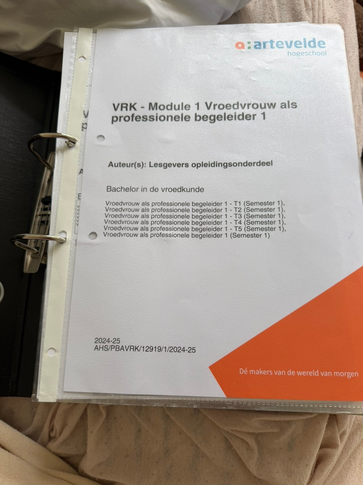 Een map vol met modules voor vroedkunde 1ste jaar, Ophalen of Verzenden, Zo goed als nieuw