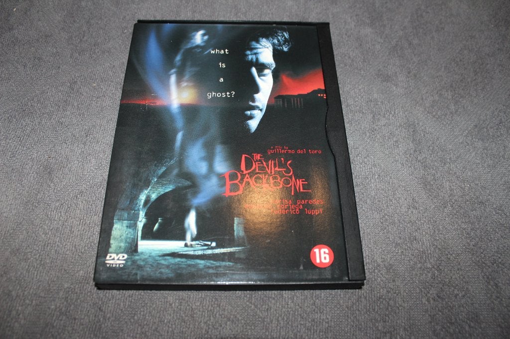 DVD The Devil's Backbone, Gebruikt, Vanaf 16 jaar, Nederlands, Spaans