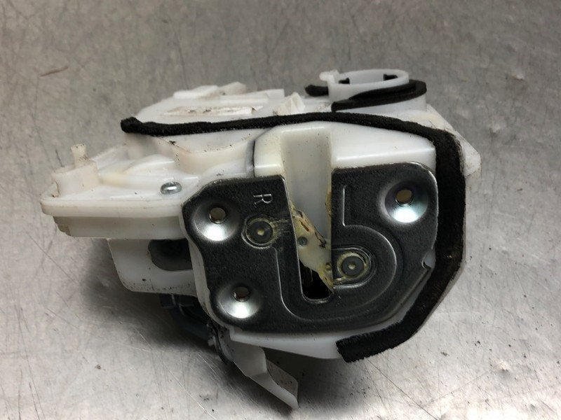 SERRURE DE PORTE RODS ARRIÈRE DROIT Mazda, Utilisé, Mazda