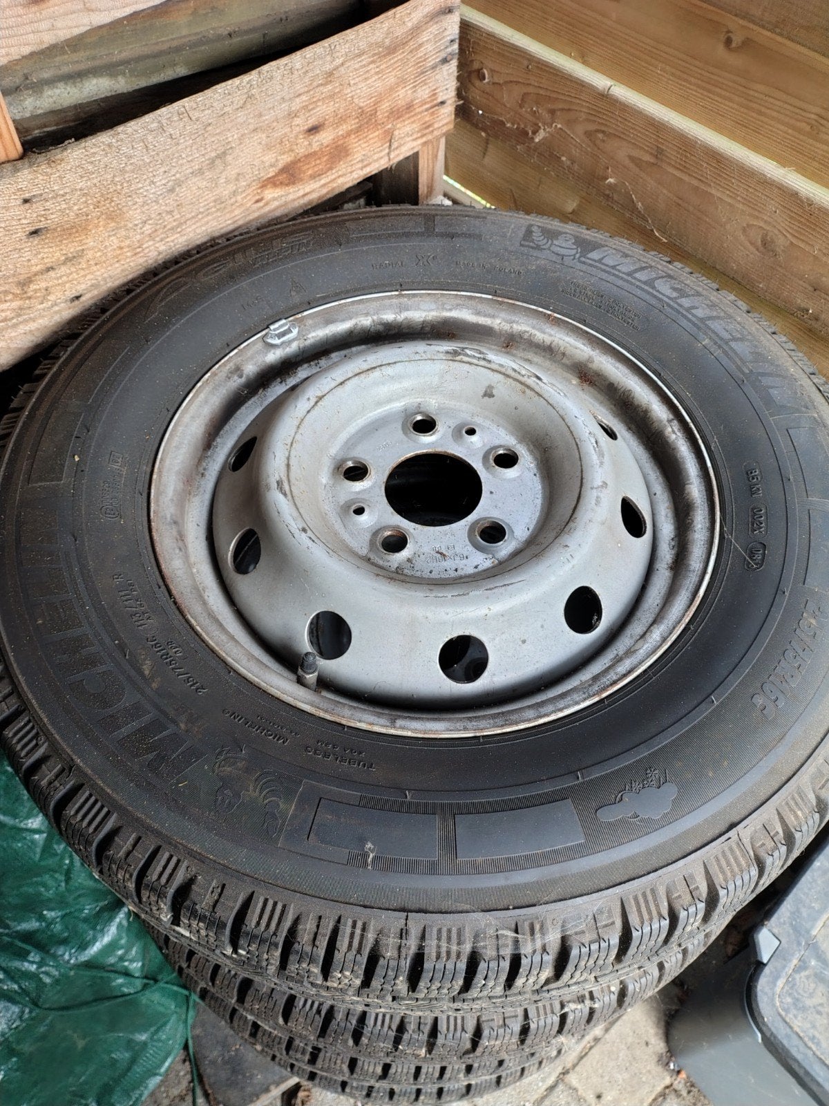 winter banden of velg met originele wieldeksels, Enlèvement, Comme neuf