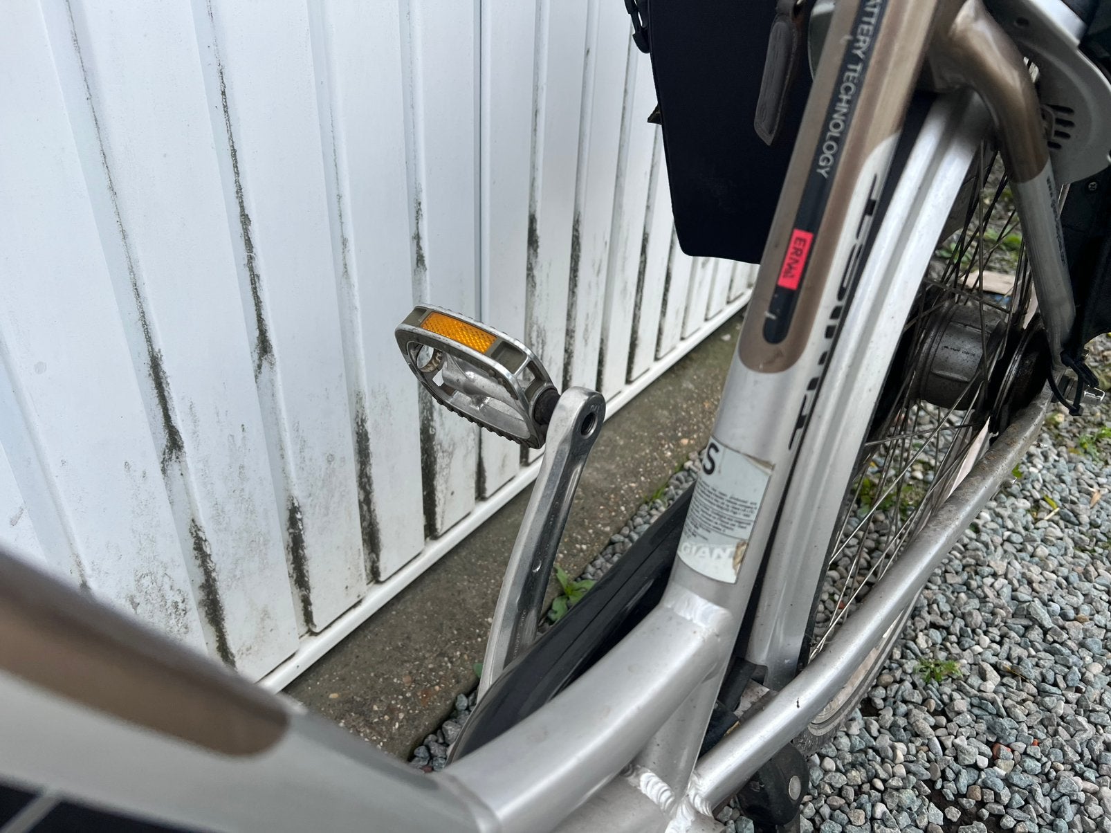 Vélo électrique géant avec 2 batteries, Vélos & Vélomoteurs, Enlèvement, Comme neuf, Giant
