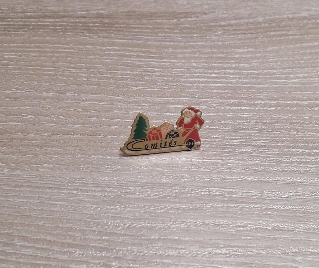 PIN - AGF - KERSTMAN - PERE NOËL, Enlèvement ou Envoi, Utilisé, Autres sujets/thèmes, Insigne ou Pin's