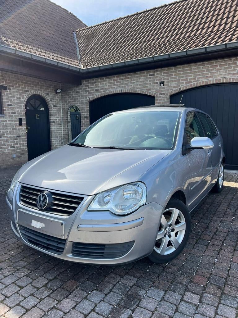 Vw Polo 1.2 Essence (120000km) Airco, Camera,Toit ouvrant, Stof, Zwart, 4 cilinders, Sound system