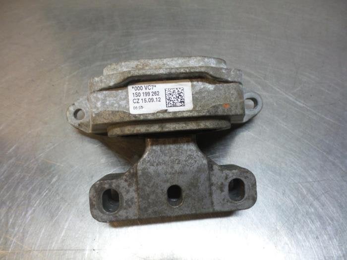 Support moteur d'un Volkswagen UP (UP 11-), Autos : Pièces & Accessoires, -, 3 mois de garantie, Utilisé, -