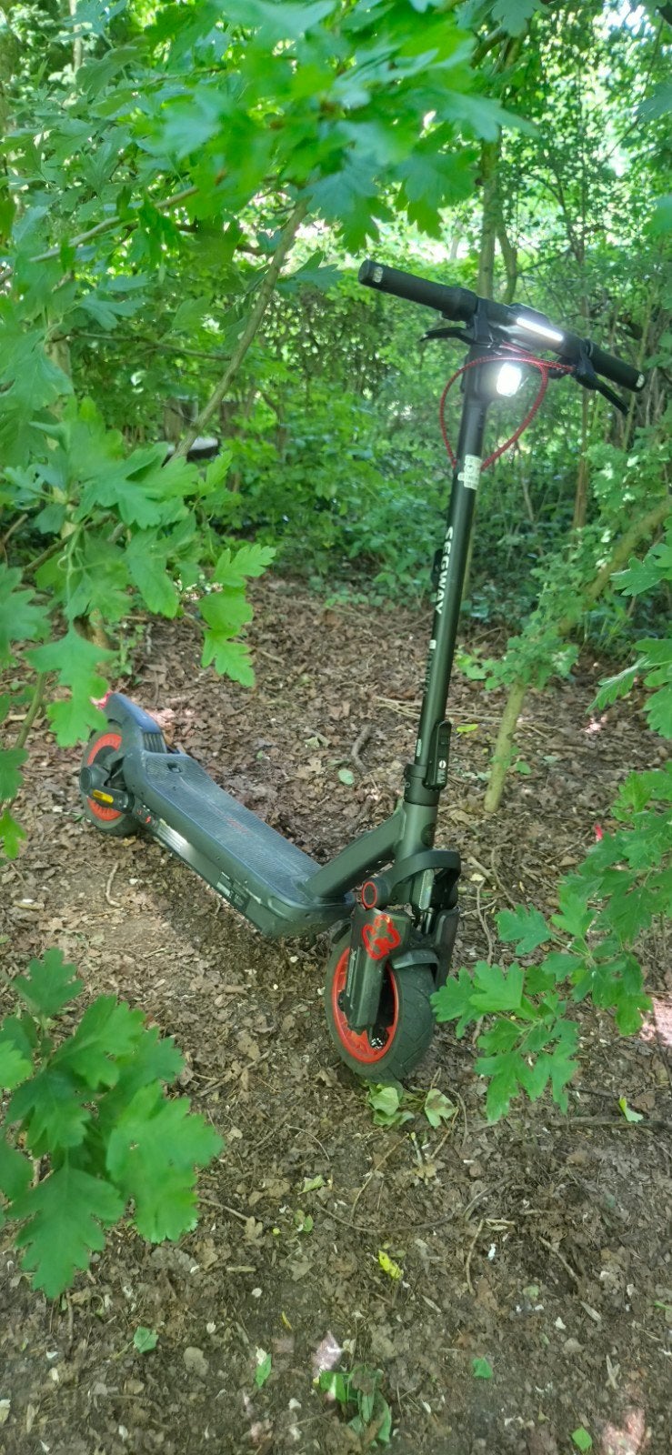 ninebot g3 max. 40 km/h, Vélos & Vélomoteurs, Enlèvement ou Envoi, Comme neuf, Step électrique (E-scooter), Segway Ninebot Max