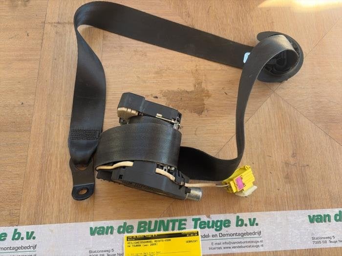 Ceinture de sécurité avant droite d'un Volkswagen Touran, Volkswagen, -, 3 mois de garantie, Utilisé