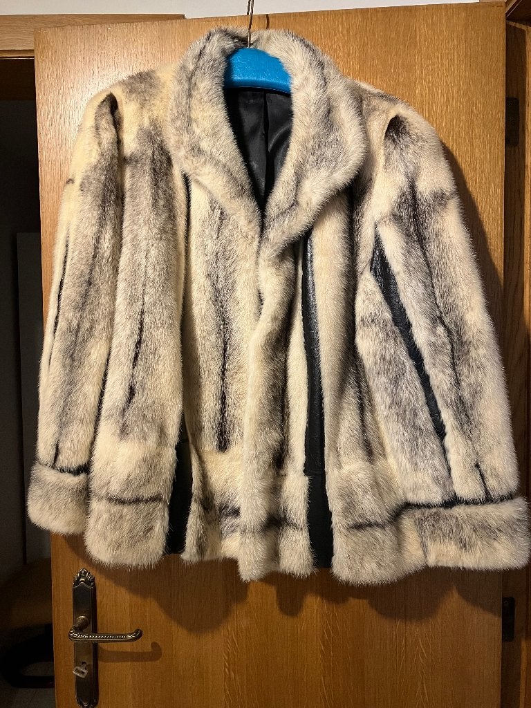 Pelsen mantel zee hond, Vêtements | Femmes, Vestes | Hiver, Enlèvement, Taille 42/44 (L)