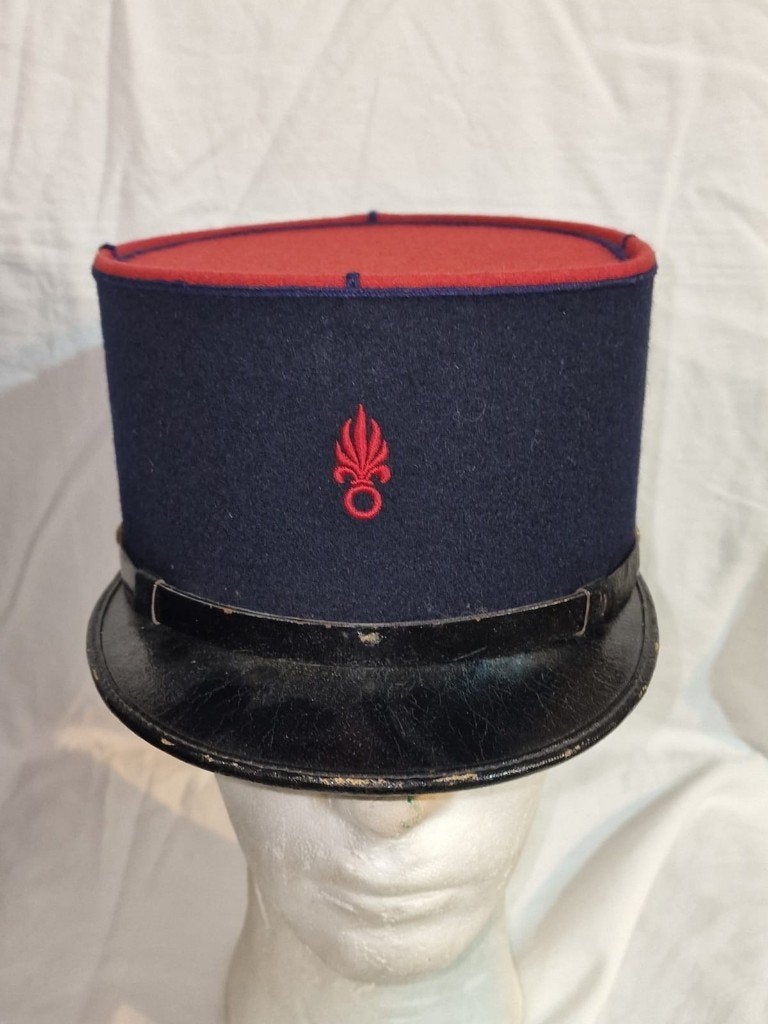 Képi de la Légion étranger française (A), Enlèvement ou Envoi, Armée de terre, Casque ou Béret