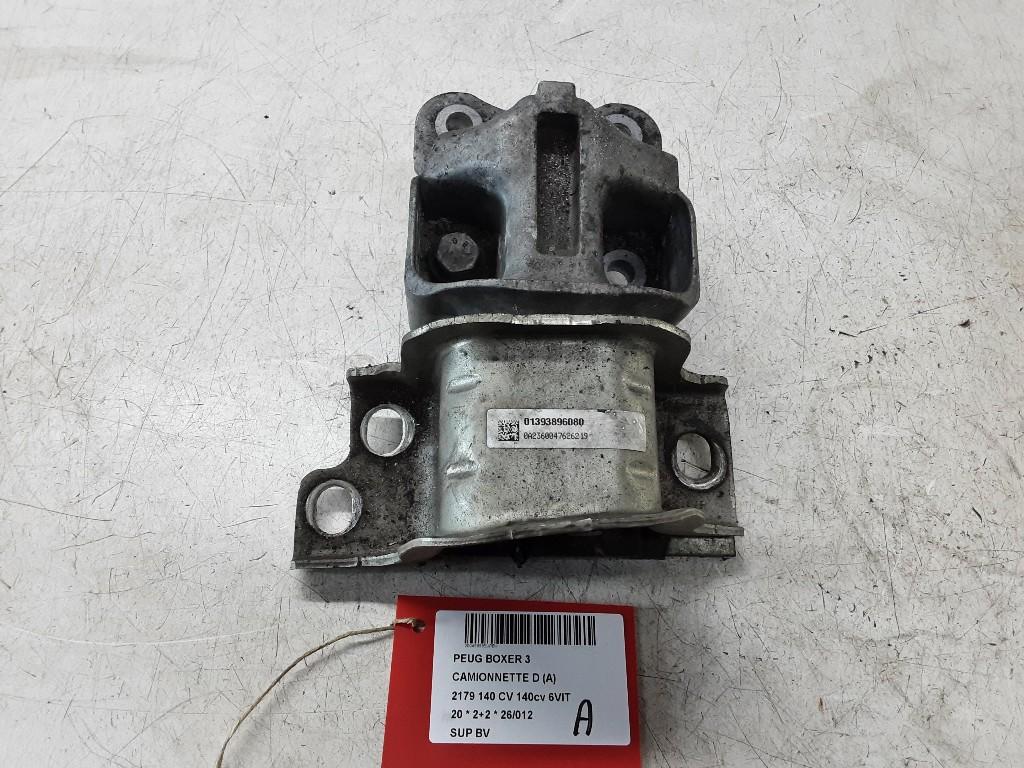 SUPPORT BOITE DE VITESSES Peugeot Boxer (U9) (01393896080), Autos : Pièces & Accessoires, Mevr. I. Hauben, Utilisé, Rue de l'Espoir 34 34
4030  GRIVEGNÉE, BE