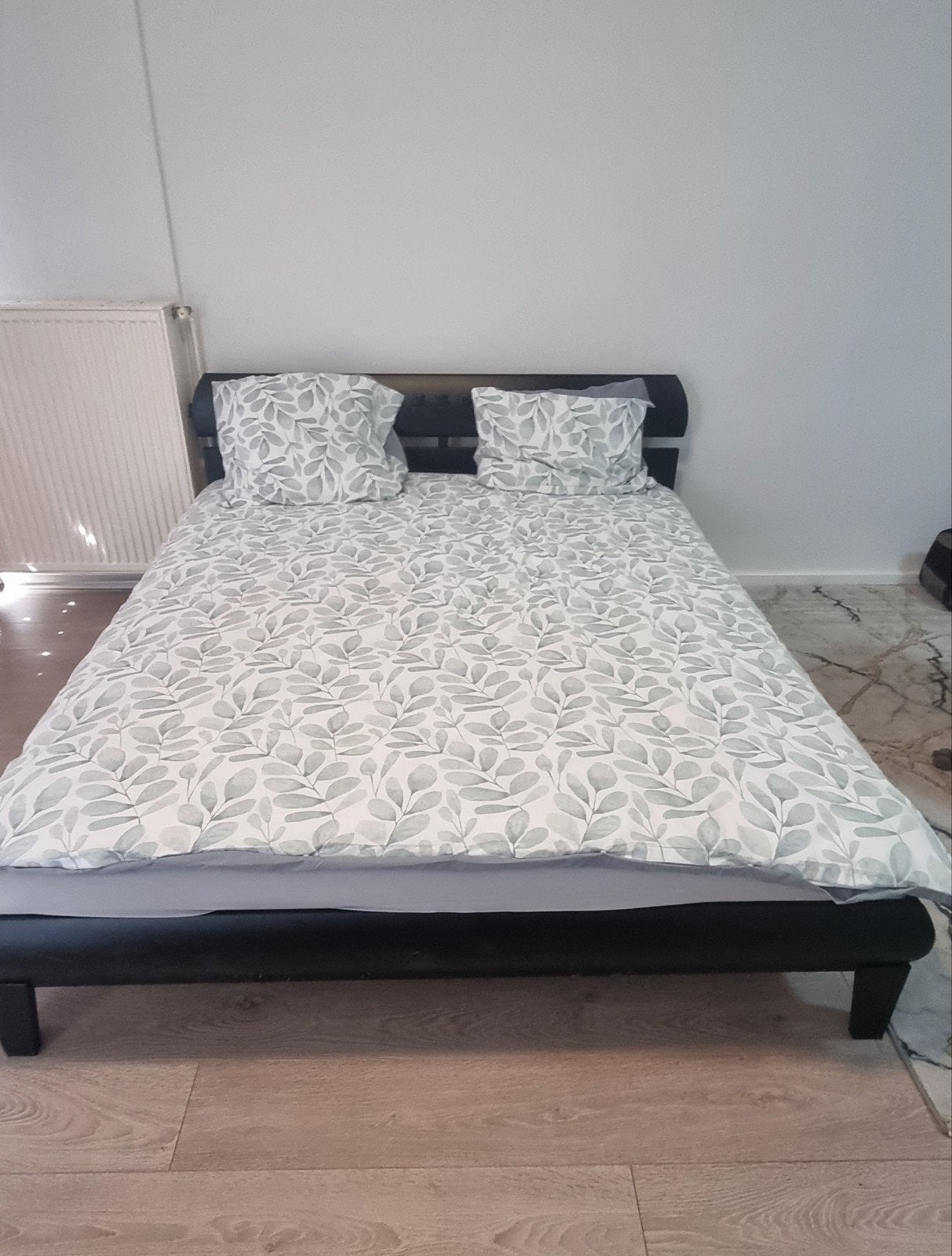 Lit avec matelas 160200, Maison & Meubles, Enlèvement, Noir