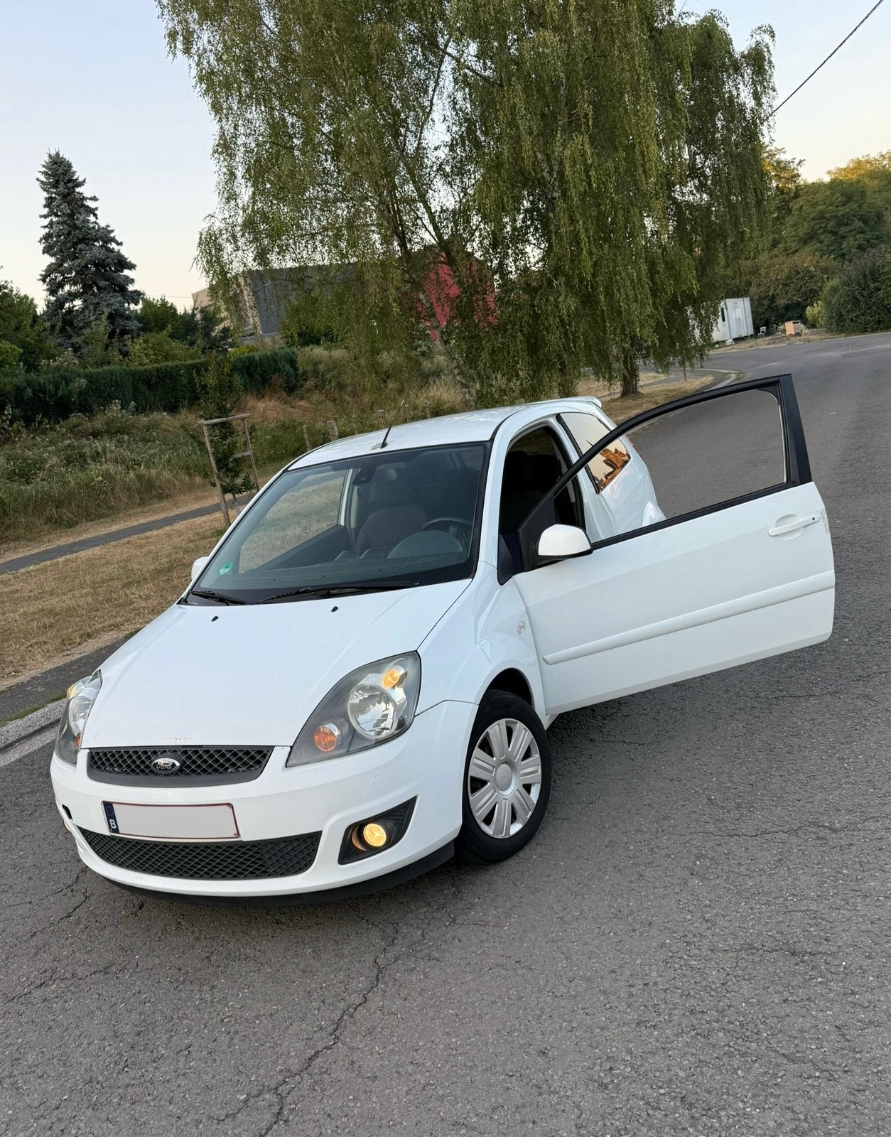Prête à immatriculer Ford Fiesta 1.4 TDCi - 2008 - 184.000KM, Autos, Achat, 50 kW, Boîte manuelle, Noir