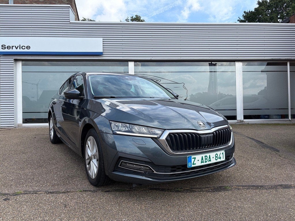 Skoda Octavia 1.5 TSI eTEC MHE Ambition DSG - Prem propr, Argent ou Gris, Achat, Entreprise, Entretenue par le concessionnaire