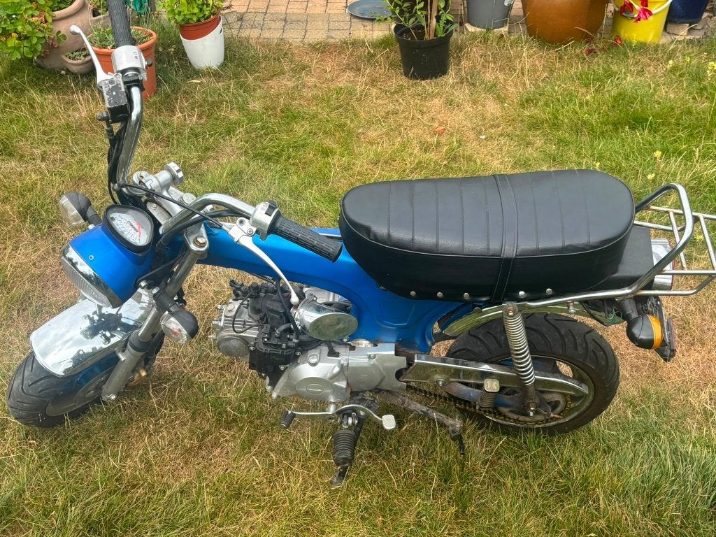 CC ZH-CJL 50 cc dax brommer, Fietsen en Brommers, Brommers | Honda, Ophalen, Overige modellen, Klasse B (45 km/u), Zo goed als nieuw