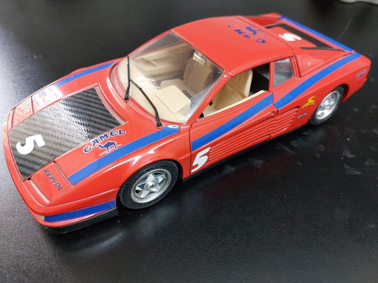 Bburago Ferrari Testarossa 1984, Ophalen of Verzenden