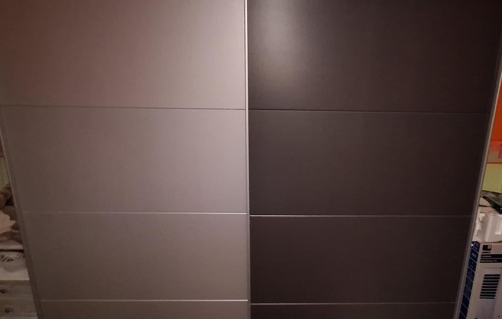Kleerkast met 2 schuifdeuren, Ophalen