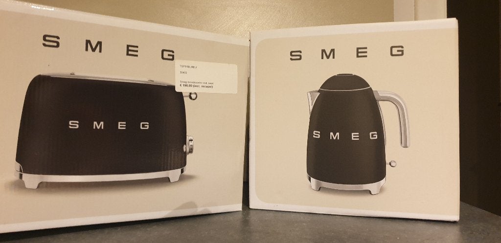 Smeg broodrooster (waterkoker is verkocht), Enlèvement, Neuf