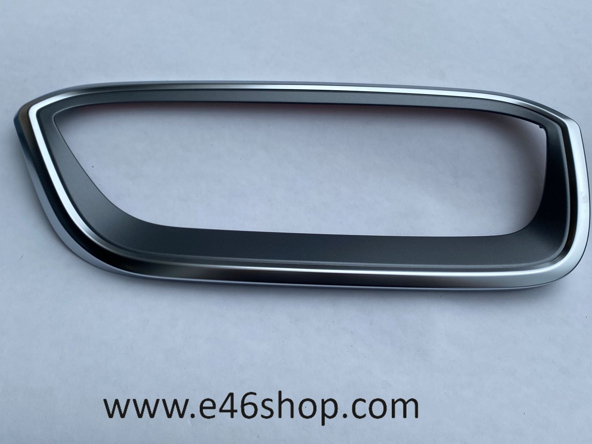 GRILLE BMW i3 oem 51137352702 nieuw, Gebruikt, -, -, Ophalen of Verzenden