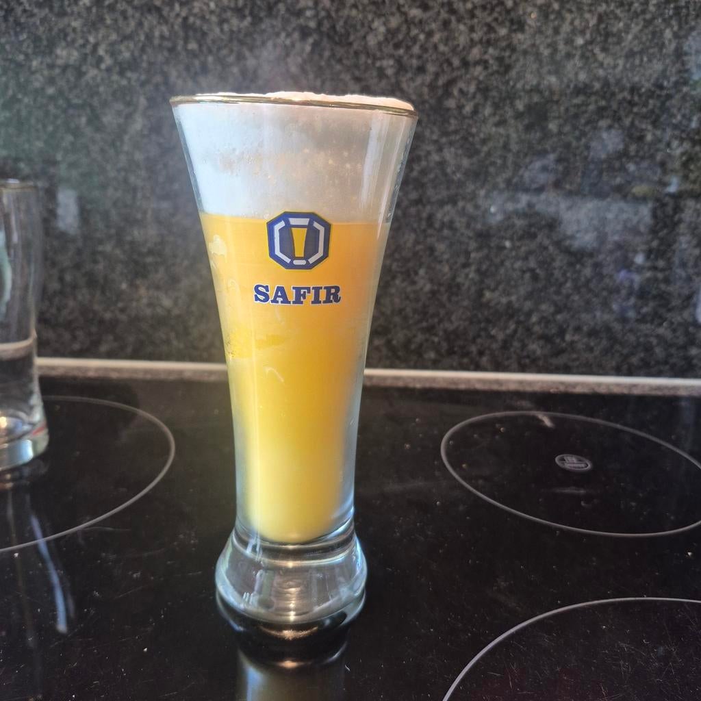 Safir bierglas kaars, Verzamelen, Biermerken, Ophalen