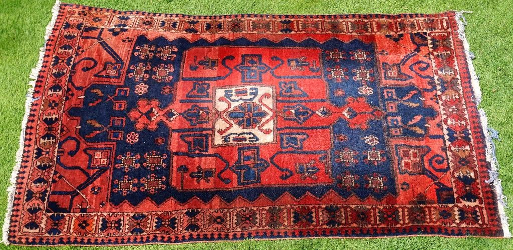 Oud oosters tapijt uit Turkmenistan - jaren 20, Ophalen