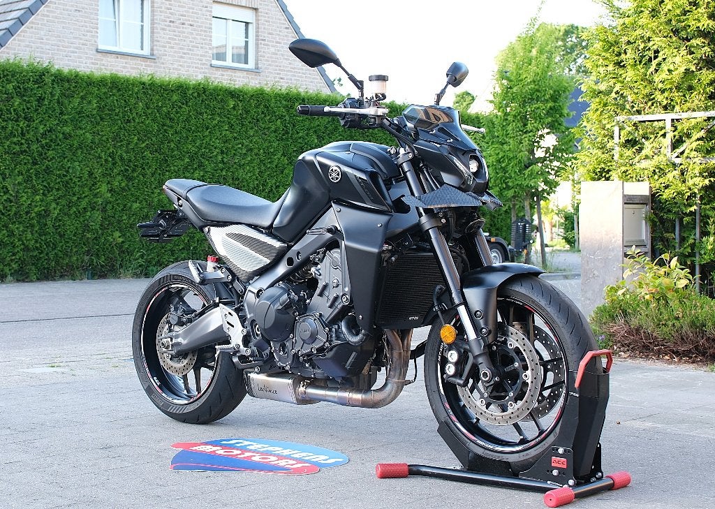 Yamaha MT 09 Tech Leovince noir, Échappement sport, Permis Moto A, Entreprise, Occasion