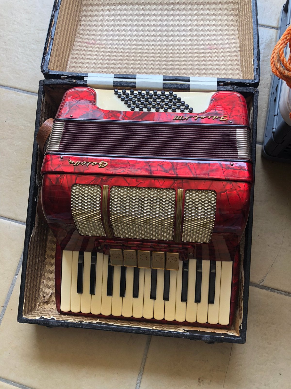 Oude accordeon, Muziek en Instrumenten, Accordeons, Ophalen, Zo goed als nieuw