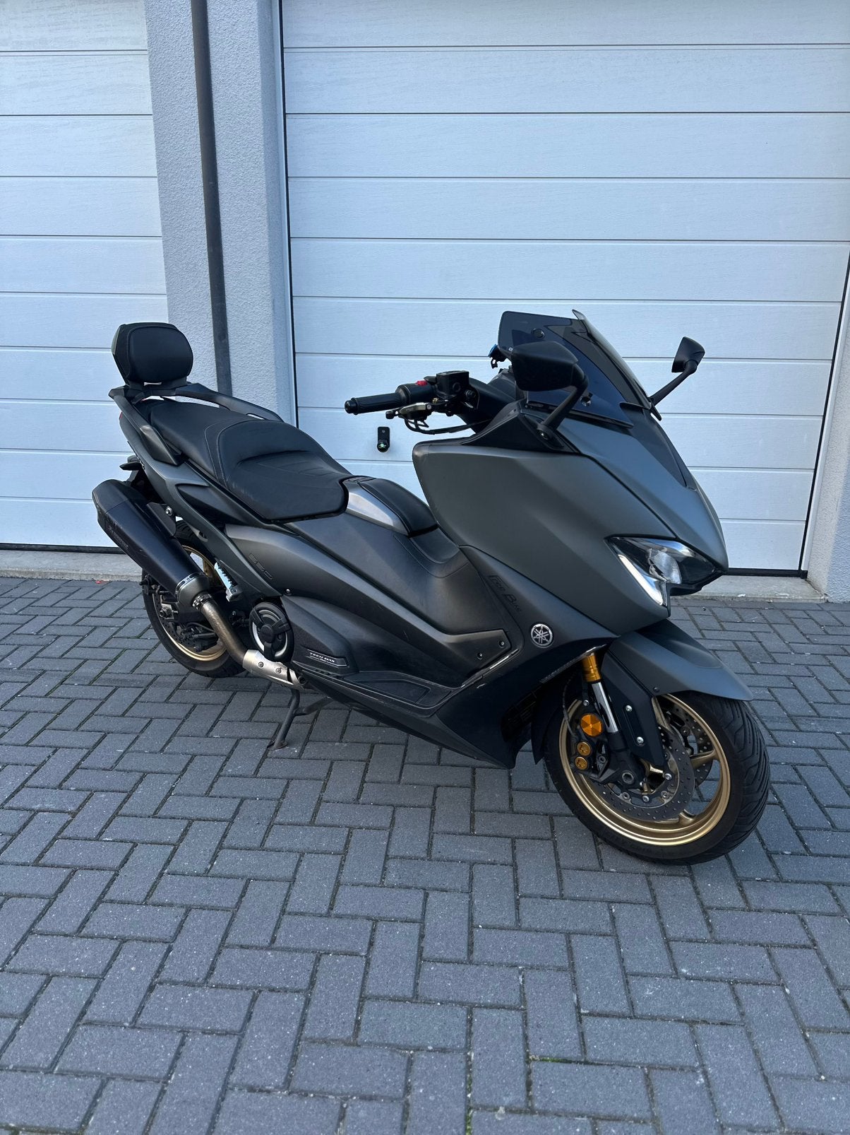 Yamaha TMAX 560 – 2020 – 18.000 km – Full Option – Akrapovic, Scooter, Régulateur de vitesse, Neuf, Particulier
