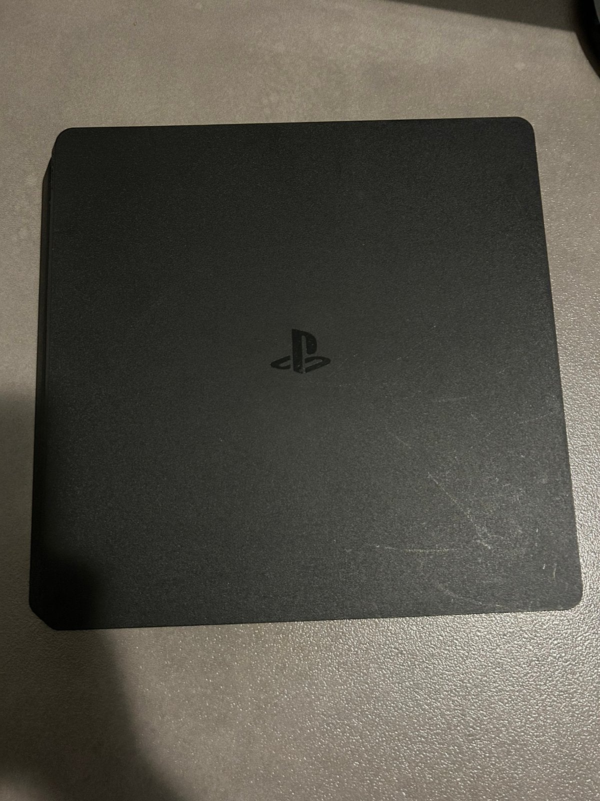 Een ps4 slim met een nieuwe controller en black ops7, Ophalen of Verzenden, Gebruikt, Met 1 controller, Slim