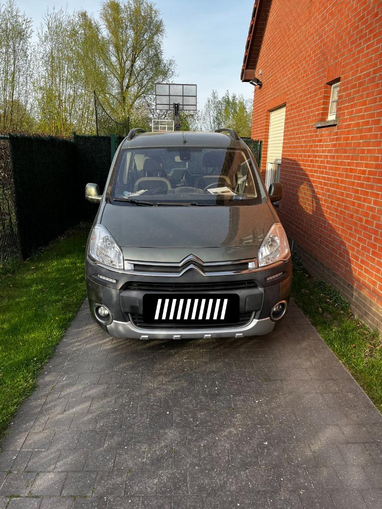Citroen berlingo, Auto's, Voorwielaandrijving, Euro 5, Stof, Zwart