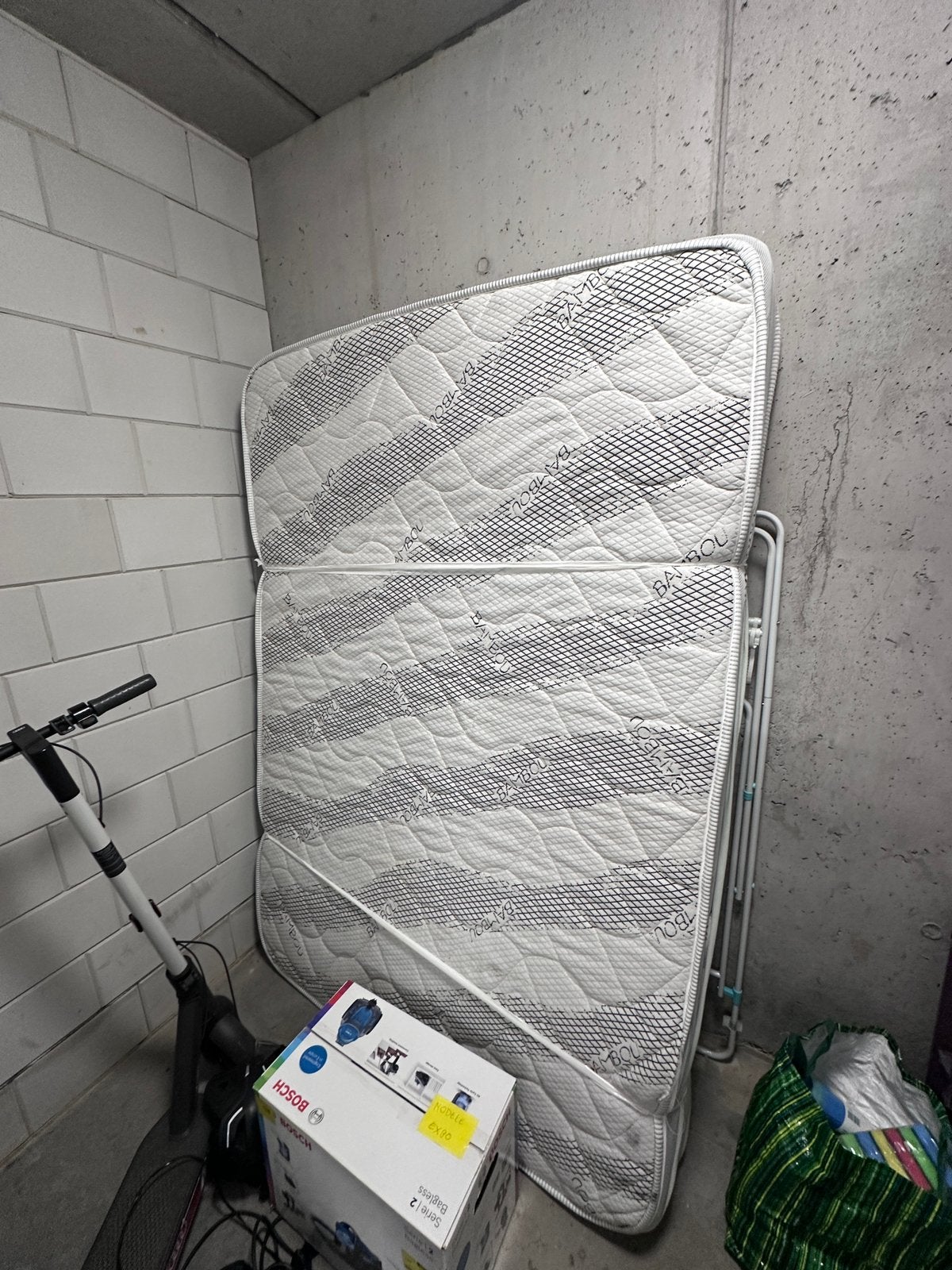 Matelas à donner - free matress 140x200cm, Ophalen, Gebruikt, Tweepersoons, 140 cm