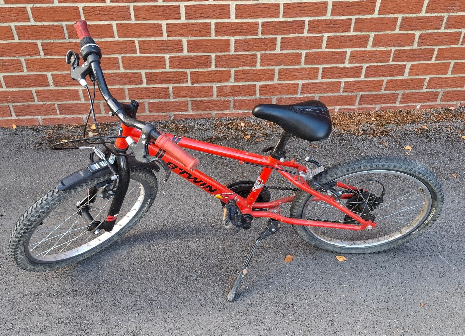 vélo btwin 20 pouces, Fietsen en Brommers, Ophalen, Gebruikt, Velgrem, Versnellingen