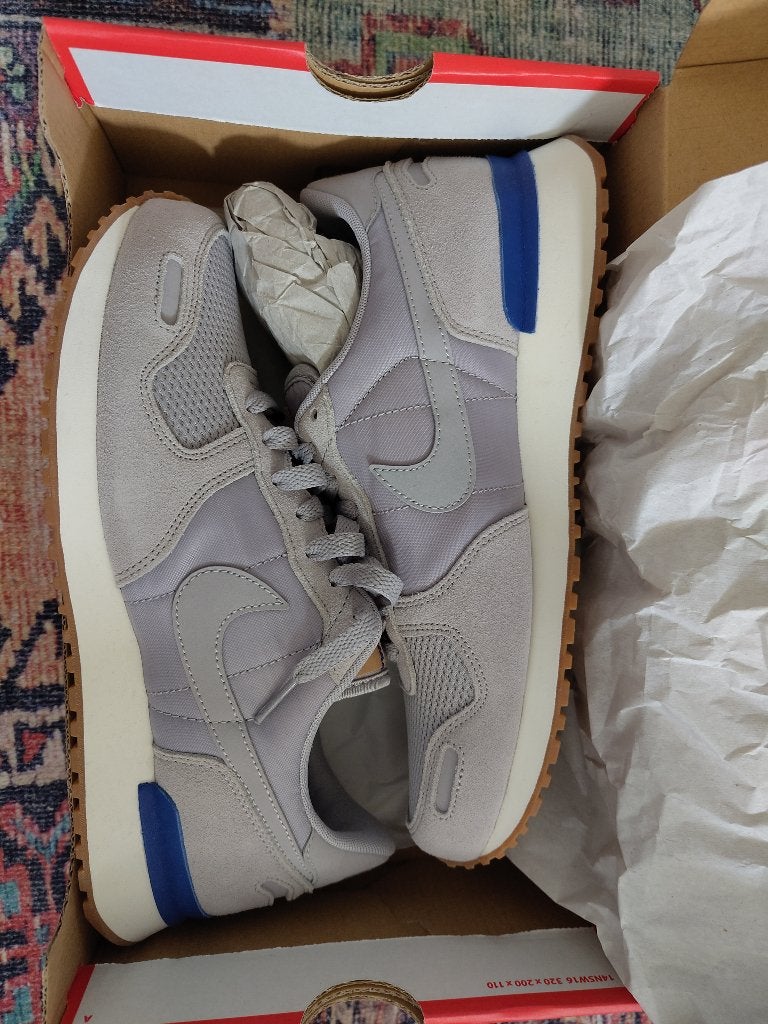 Nike shoes - size 42,5, Kleding | Heren, Schoenen, Ophalen, Overige kleuren, Nike, Nieuw