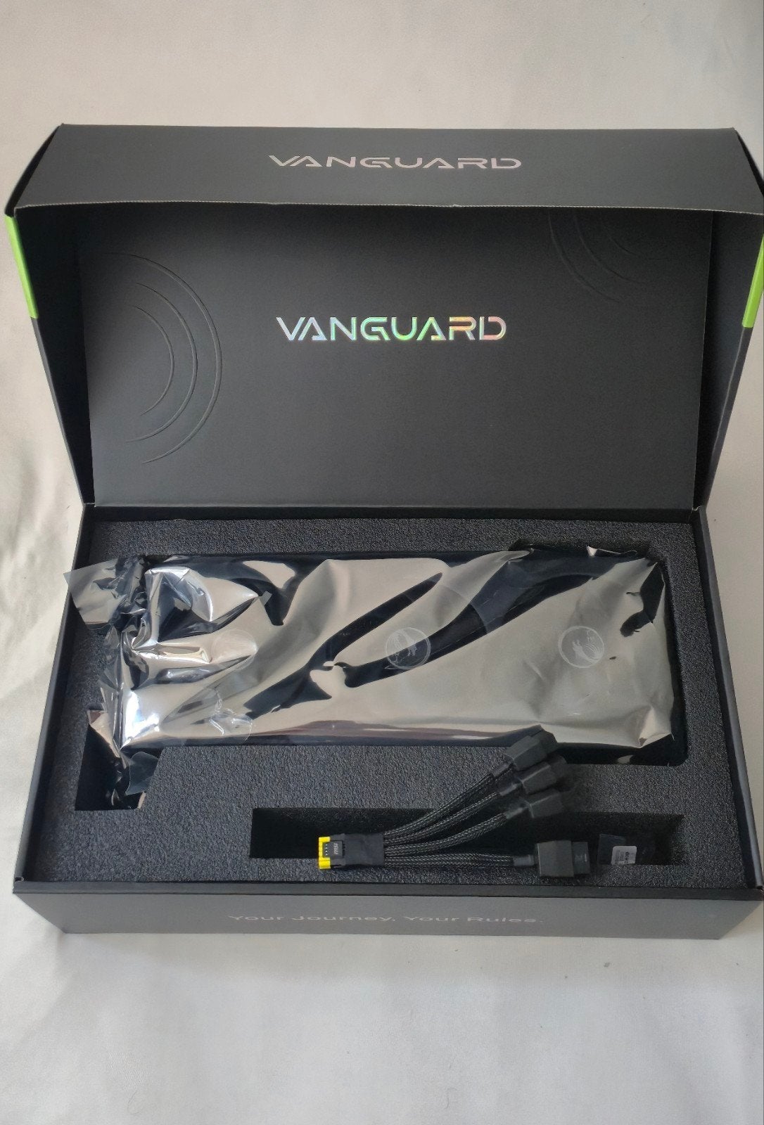 MSI Vanguard RTX 5090 SOC Edition, Comme neuf, Enlèvement, PCI-Express 5, Nvidia