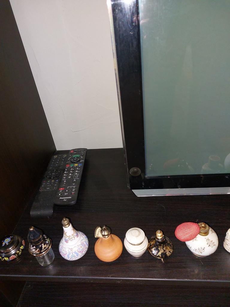Set van kleine keramische parfume flesjes, Ophalen of Verzenden