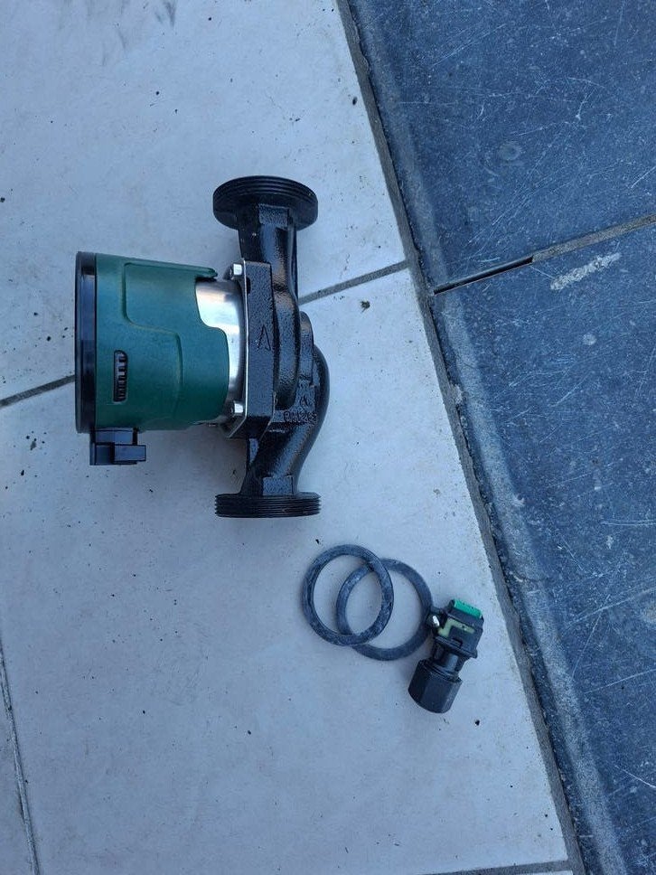 Circulatiepomp DAB evosta2 40-70/180X, Ophalen