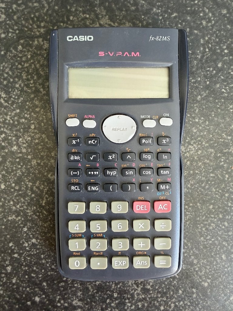 Gratis wetenschappelijke rekenmachine van Casio, Computers en Software, Overige Computers en Software, Ophalen, Gebruikt