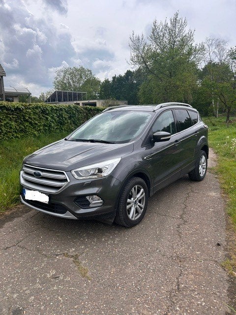 Ford Kuga 1.5 TDCi, Achat, Boîte manuelle, 5 portes, Particulier