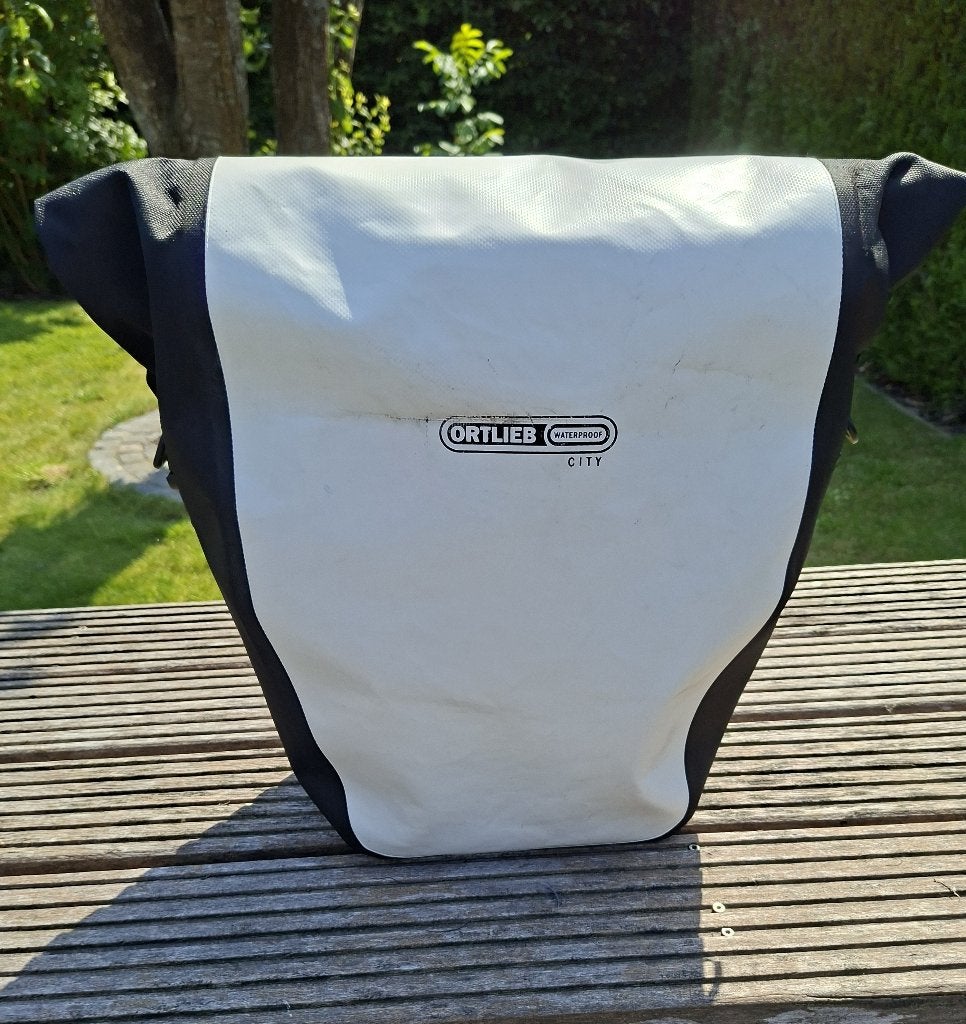 Ortlieb waterproof city fietstas, Fietsen en Brommers, Fietsaccessoires | Fietstassen, Ophalen, Gebruikt, Ortlieb