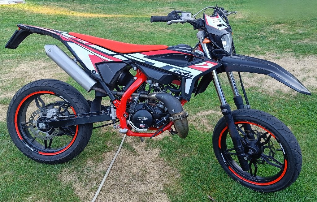 Beta RR 50 Motard 2025, 6 versnellingen, Zo goed als nieuw, 50 cc, Ophalen