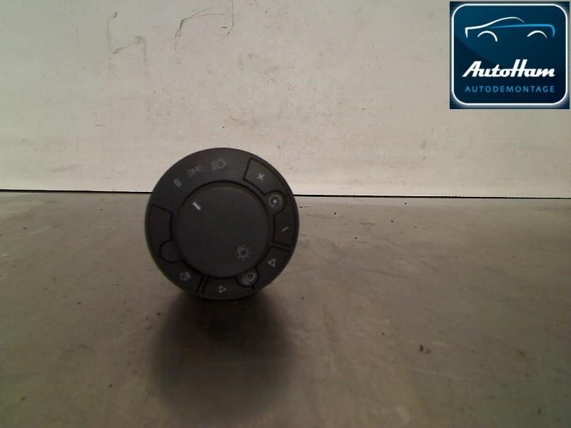 LICHTSCHAKELAAR Corsa D (|13249396|13249396EA|13249507|), Gebruikt, Opel