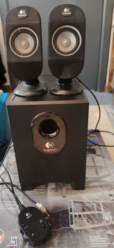 Logitech X-210 – enceintes PC 2.1 (avec caisson), Enlèvement, Comme neuf, Canal audio 2.1, Logitech