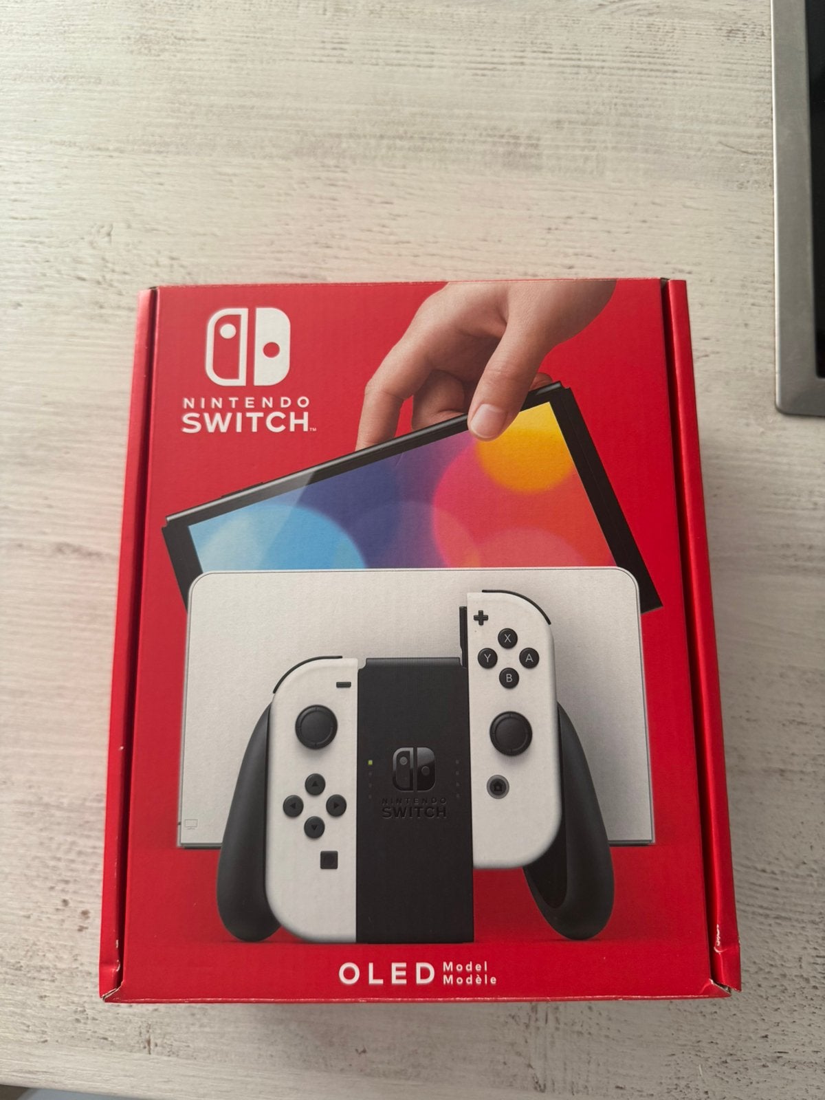 Nintendo Switch OLED + Pokémon games + accessories, Games en Spelcomputers, Spelcomputers | Nintendo Switch, Zo goed als nieuw