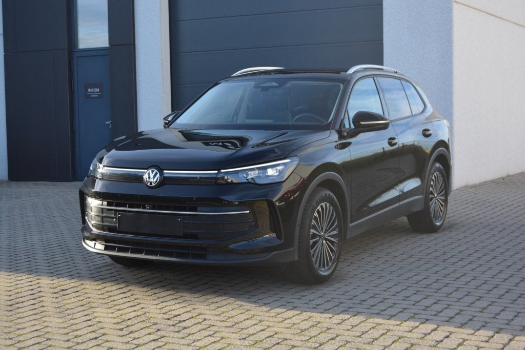 Volkswagen Tiguan 1.5eTSI mHEV Navi, caméra 360, Mod:2026, Autos, Cuir, 1698 kg, Achat, 139 g/km